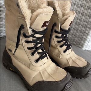 UGG Adirondack II Sand Waterproof Leather Fur Snow Boots Size US 6
